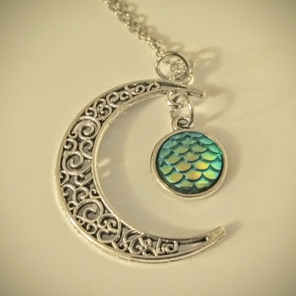 DRAGON EGG NECKLACE - Beautiful Fashion Jewelry